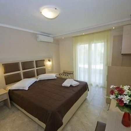 Gaia Studios & Apartments Néa Plája Kültér fotó