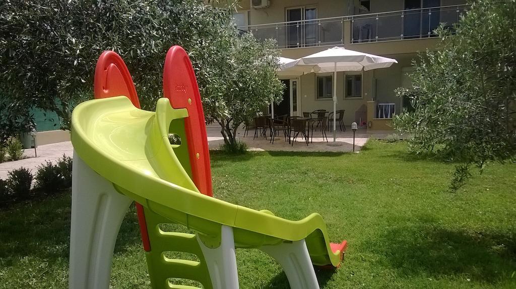Gaia Studios & Apartments Néa Plája Kültér fotó
