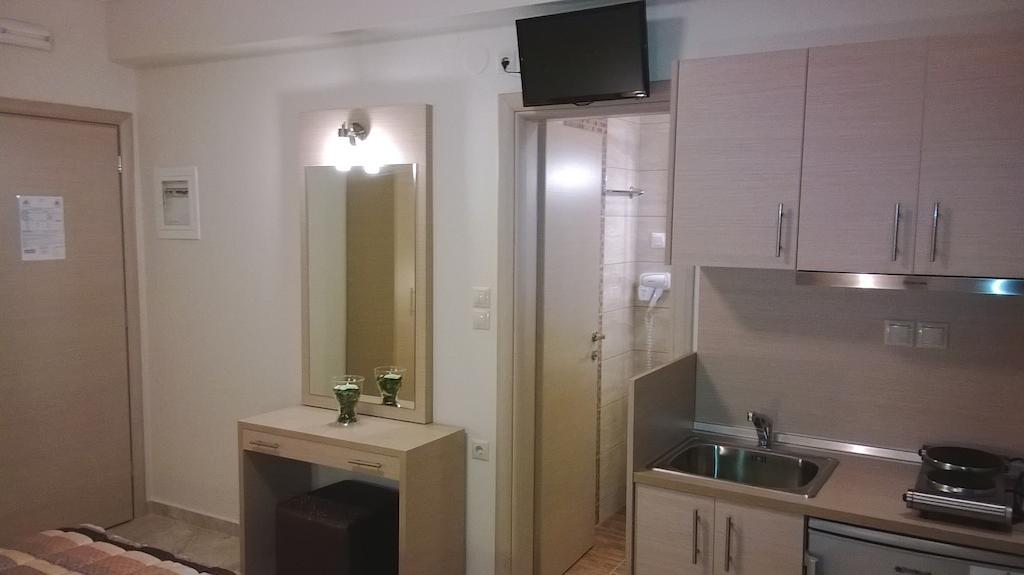 Gaia Studios & Apartments Néa Plája Szoba fotó